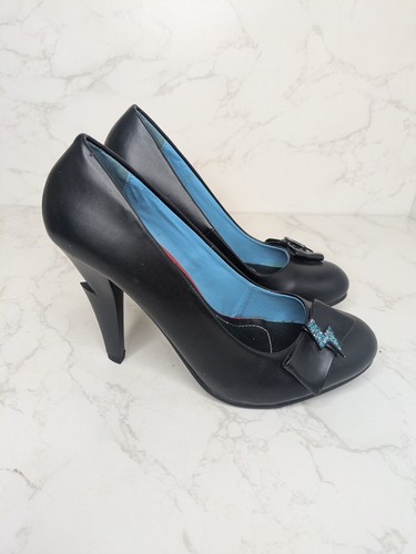 Funky black shoes - t.u.k,