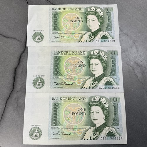 Old one pound notes 1 - x3,