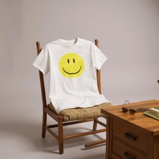 SMILEY FACE LOGO T-SHIRT