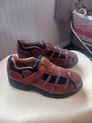 Comfort slip shoes - on,