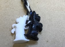 2 x VintageBLACK & WHITE