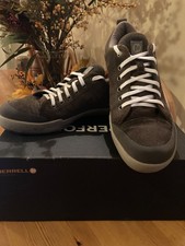 GREAT CONDITION MENS MERRELL