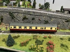 Hornby BR Maunsell Coach