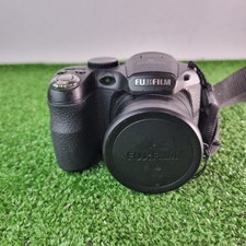 Fujifilm FinePix S2950 14.0MP