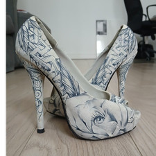 Iron Fist White Floral Skull