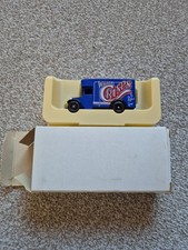 Lledo Die Cast Walkers Crisp