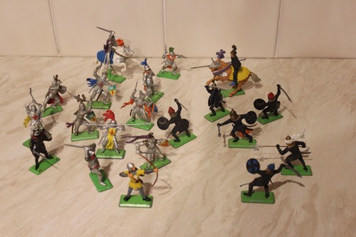 Britains knights and - britains, saracens