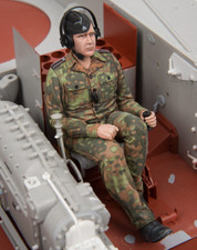 1:16 Panzer IV Crew: Driver