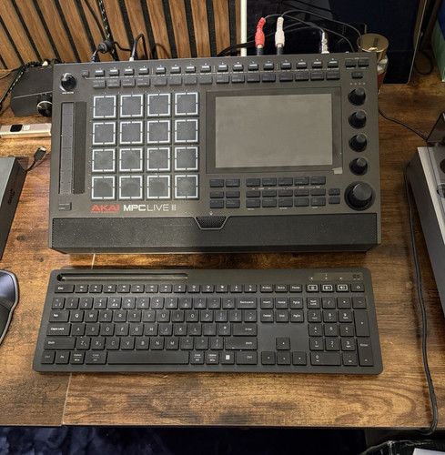 Akai mpc live - mpc,