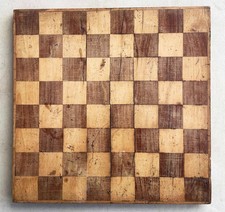 ANTIQUE / VINTAGE WOODEN CHESS