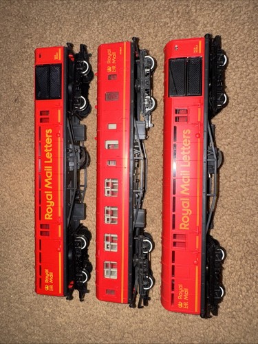 Hornby royal mail coaches - coaches, x3