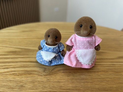 Sylvanian familiesmother and - familiesmother,