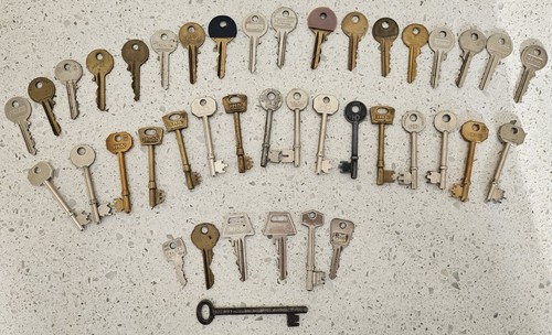 Vintage keys for steampunk