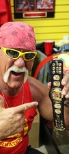 🔥 Hulk Hogan SIGNED