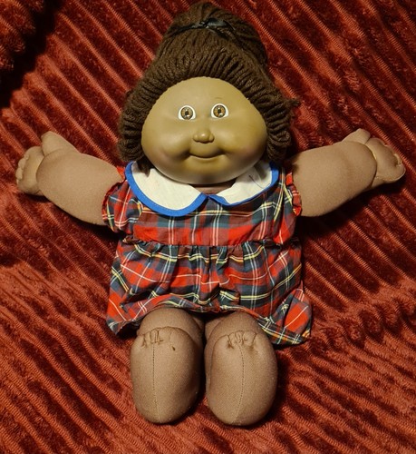 Coleco cabbage patch kids doll - cabbage,