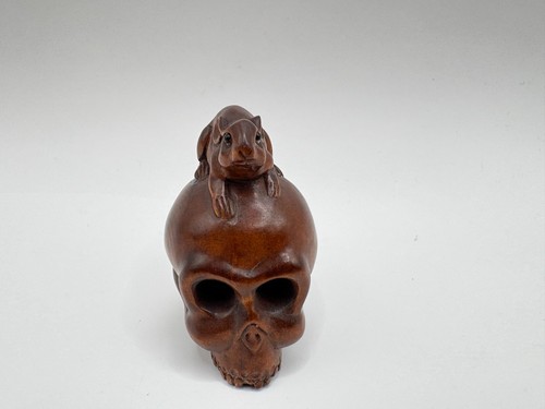 Japanese boxwood netsuke - boxwood, skull