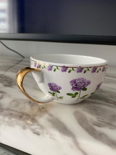 Antique tea cup the leonardo