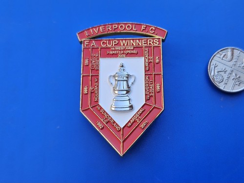 Liverpool large pin - liverpool, badge