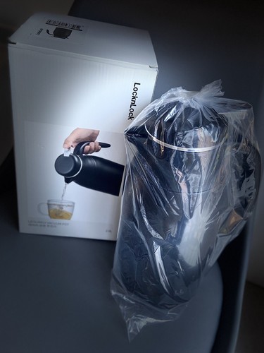 Lock coffee - n, carafe