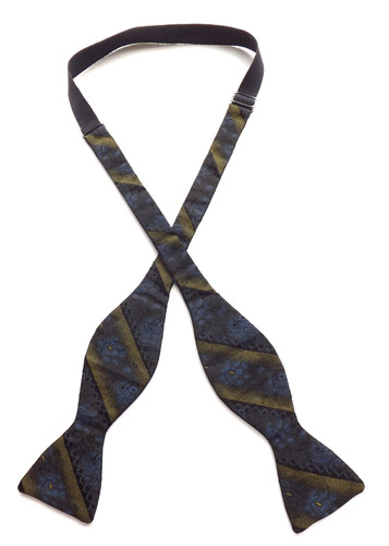 Fisher 1950s pure silk bow - fisher,
