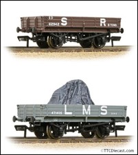 Bachmann 3 Plank Wagons