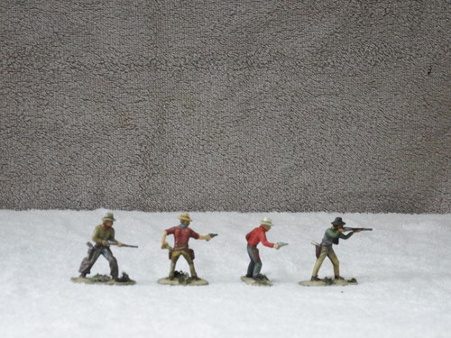 Cowboys scale 4 - 1/32, scale.