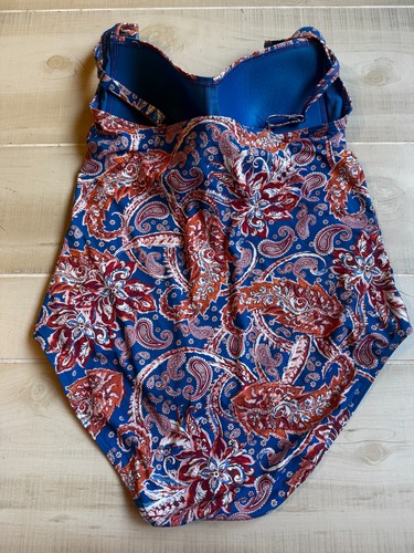 Nip tuck paisley blue - tuck, print