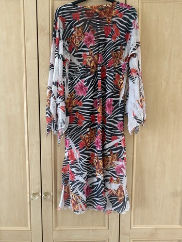 Kasike white black and floral - white,