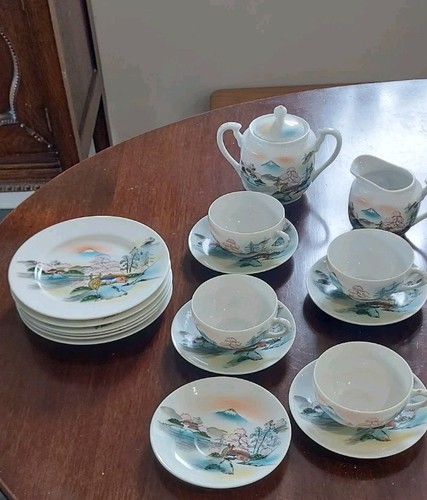 Kutani hand painted porcelain - hand,