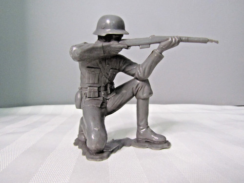 Vintage 1963 louis marx - louis, 6"