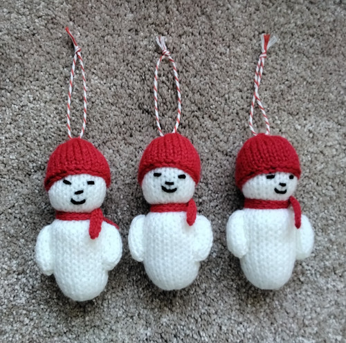 Hand knitted mini snowmen - 3,
