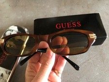 GUESS Sunglasses in original