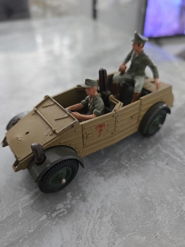 Britains africa korps - africa,