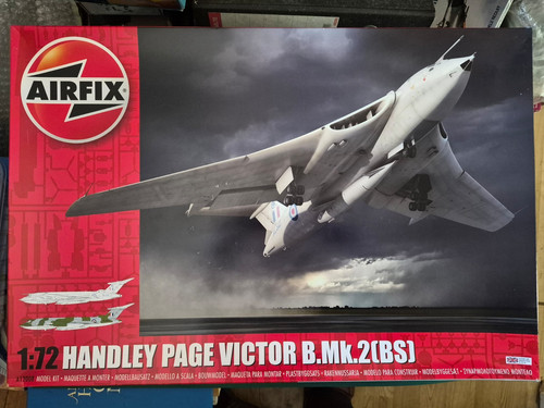 Airfix a12008 handley - airfix,