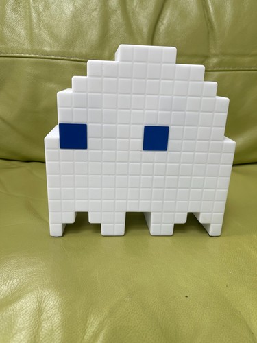 Pacman ghost nightlight - pacman,
