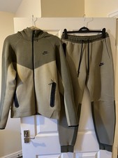 Khaki and cream Nike tech