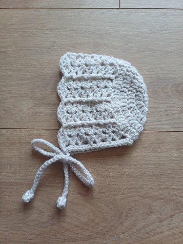 Crochet baby bonnet - crochet,