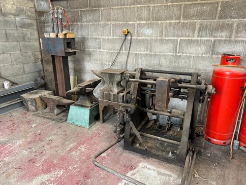 Blacksmiths forge power - blacksmiths, forge,power