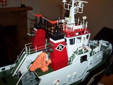 Tug Boat Book : Building Large
