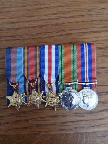 Ww2 mounted miniature medal - ww2,