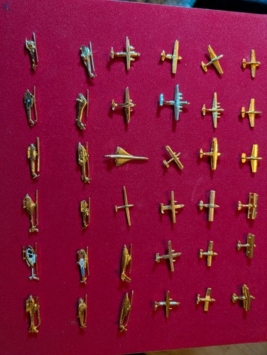 Aircraft and helicopter - helicopter, pin