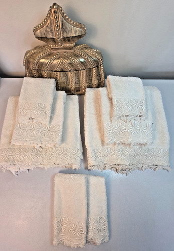 Vintage avanti ivory floral - vintage,