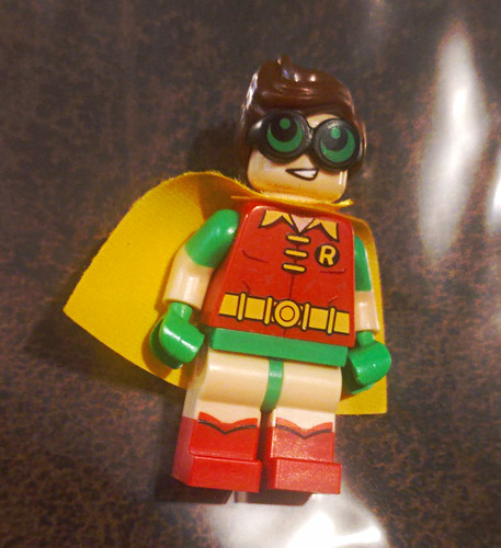 Lego robin minifigure goggles - minifigure,