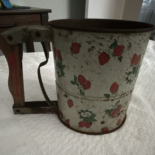 Vintage metal flour sifter - metal,