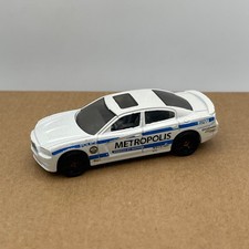 Hot Wheels '11 Dodge Charger R/T Metropolis Police Car White Diecast Toy Car #T