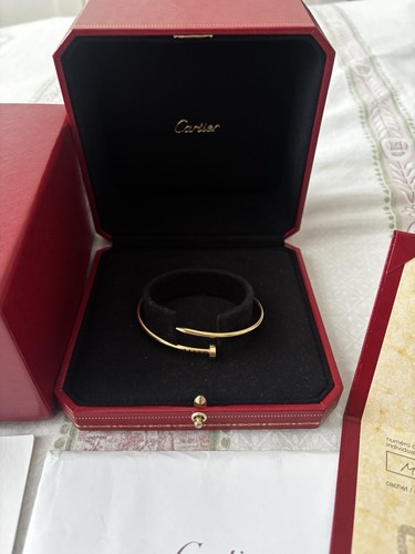 Cartier juste clou - un,
