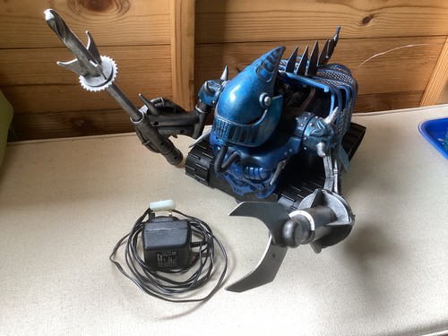Vintage robot wars house - wars,