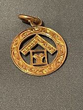9ct Masonic Pendant / Fob Birmingham 1974 Believed to be a past master's jewel