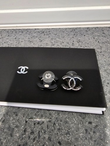 Chanel black glitter - cc, logo