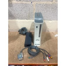 Microsoft Xbox 360 Video Gaming Console White Dolby Digital with Accessories